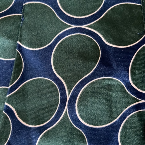 Navy and green pleated mini skirt. - Picture 2 of 6